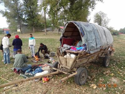 2014-10 DSC01510 DSC08670 roma trip gypsy caravan (Large)